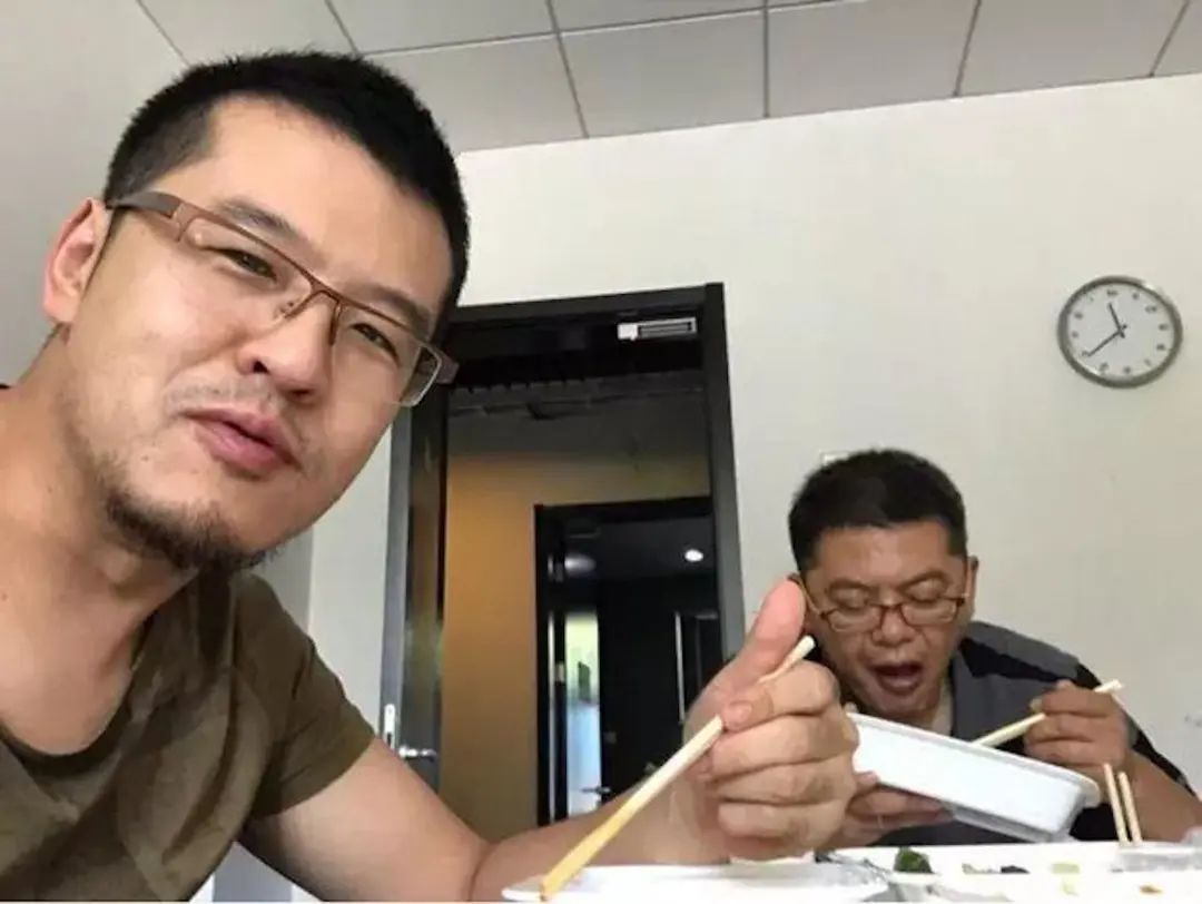 奥尼尔扣碎篮板之后比赛怎么处理_奥尼尔扣碎篮板是在哪一场比赛_奥尼尔扣碎篮板视频合集