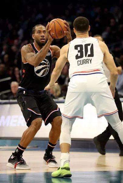 能杜兰特打过nba吗_谁能打过杜兰特_能杜兰特打过的球队