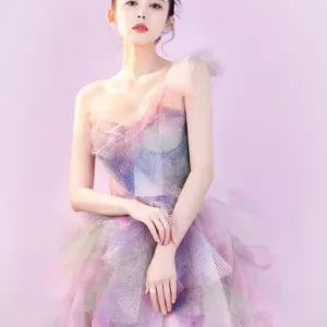 古力娜扎身材媲美超模，穿花仙子裙配丸子头，美出天际