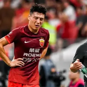 武磊身价降至70万欧元！伤病折磨致12年谷底，孤独加练引心疼