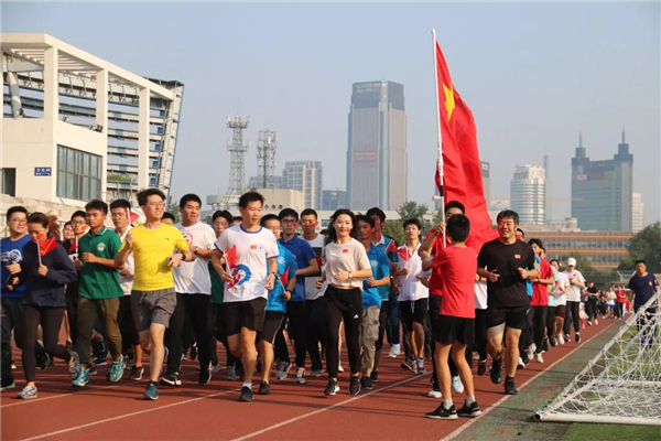 天津大学 足球队 强吗_天津大学足球联赛_2021年天津市足球大学组