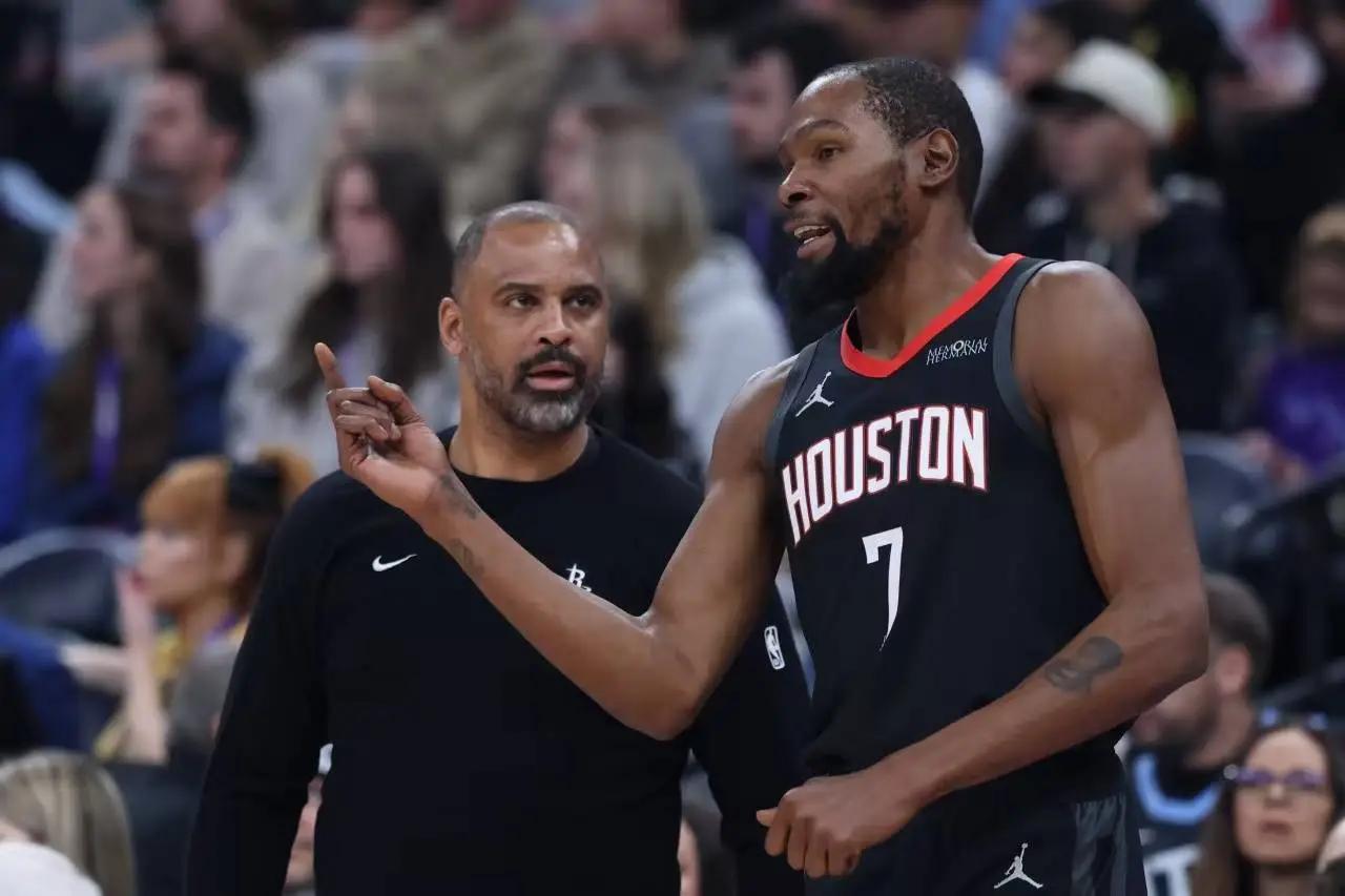 nba现役薪资_NBA教练薪资排行榜_高薪教练实力分析