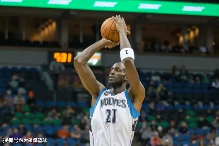 NBA历史上最赚钱的大前锋名单_nba史上最高的球员_NBA历史上收入最高的球员
