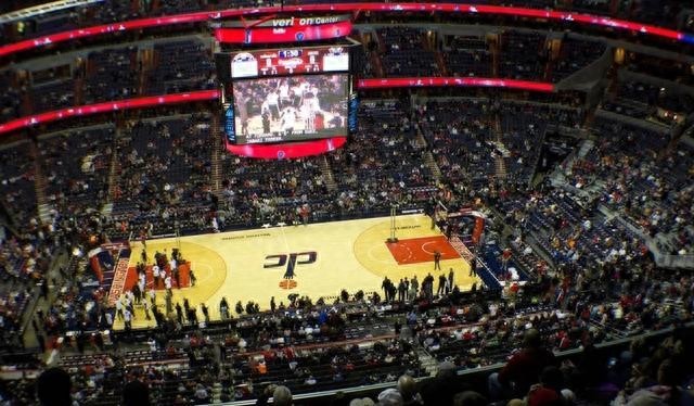 季后赛门票价格分析_NBA现场观赛成本_nba球场多少钱
