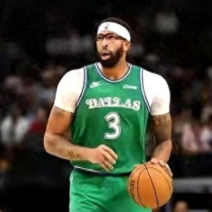 NBA工资高到离谱？看看这榜单，老巨星哭晕在厕所，钱全被现役抢走了